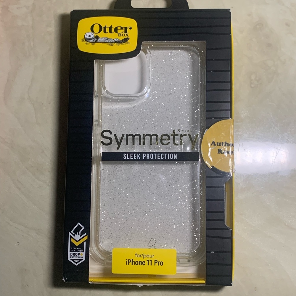 Otterbox IPhone 11 pro case glittery